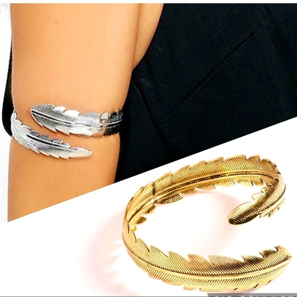 Boho Gold Feather/Leaf Upper Arm Cuff Bracelet - Picture 1 of 6